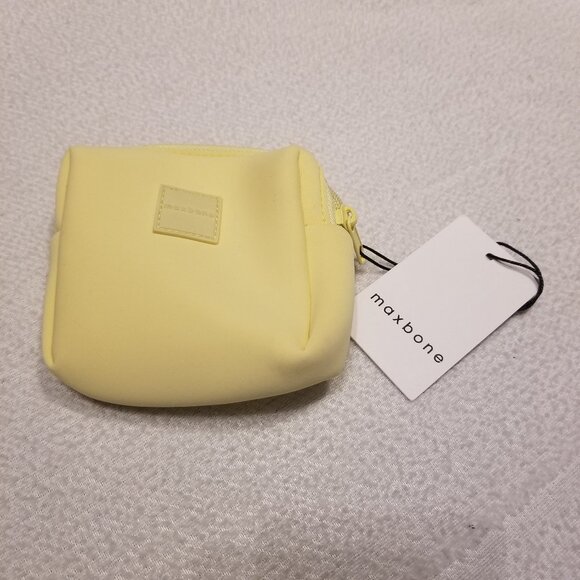 NWT Maxbone GO! With Ease Pouch Butter Yellow Small Leash Attachment Harness - Picture 2 of 6